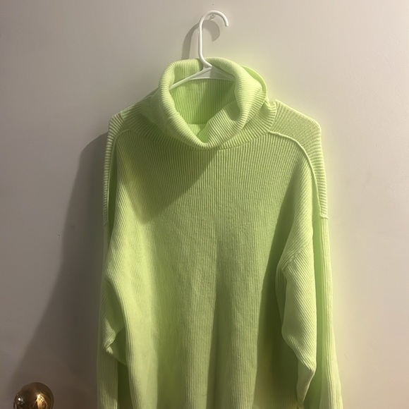 Women's Lime Green Oversized Turtleneck Sweater - Picture 2 of 8